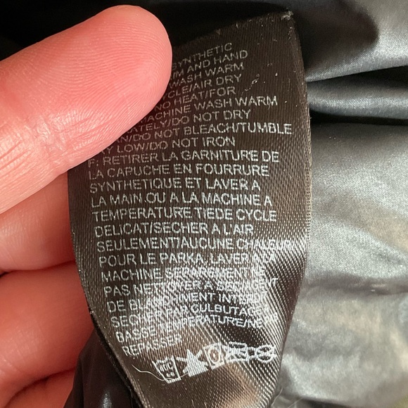 The North Face Stone Sentinel Waterproof Down Parka - Picture 10 of 14